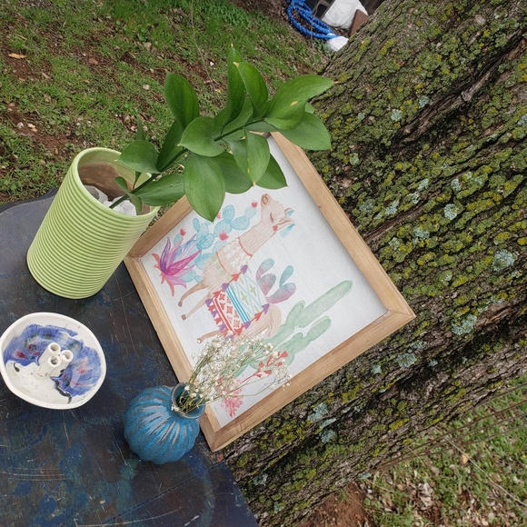 Green Ribbed Ceramic Planter - Picture 2 of 7